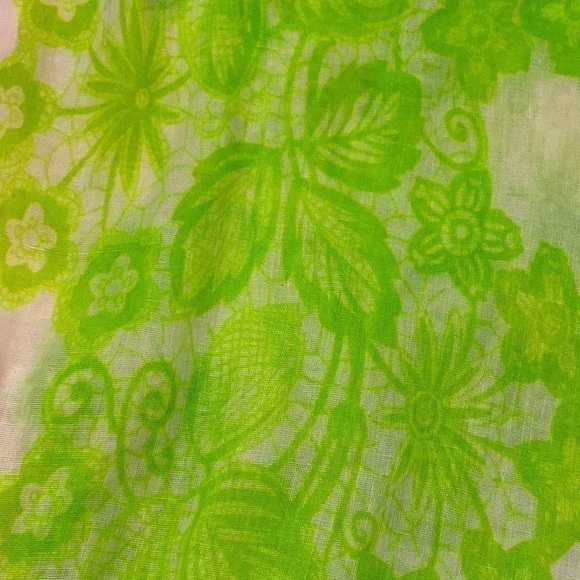 Bright Green Floral Leaf Vine Whimsical Bohemian Artsy Scarf Lightweight Pretty - Picture 14 of 17